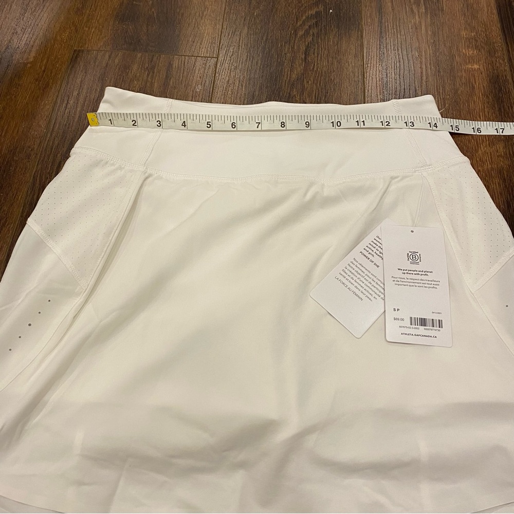 Athleta skort Run With It white - Picture 12 of 14